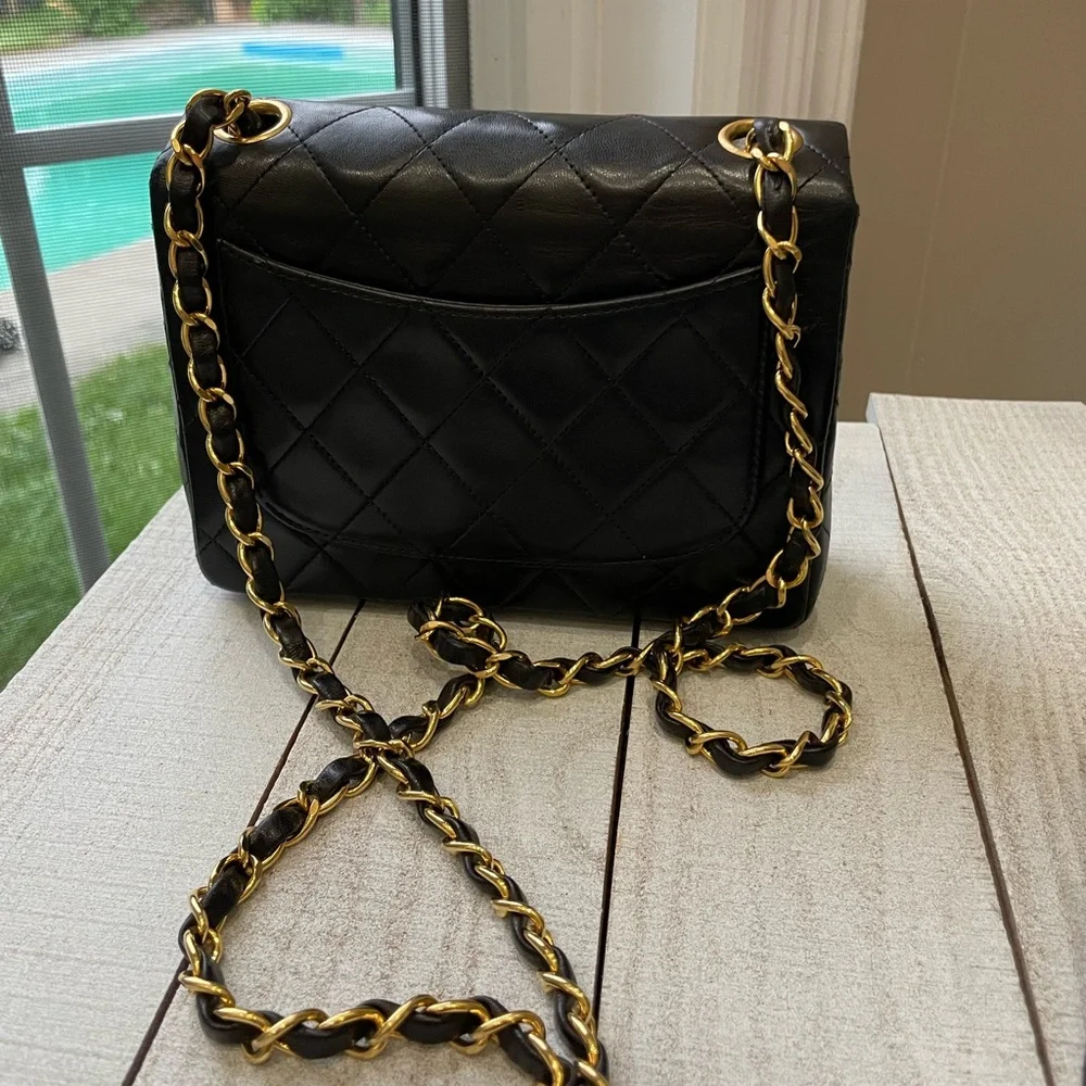 💕Vintage CC Mini Square / Price is Firm 🤗 - Picture 4 of 13